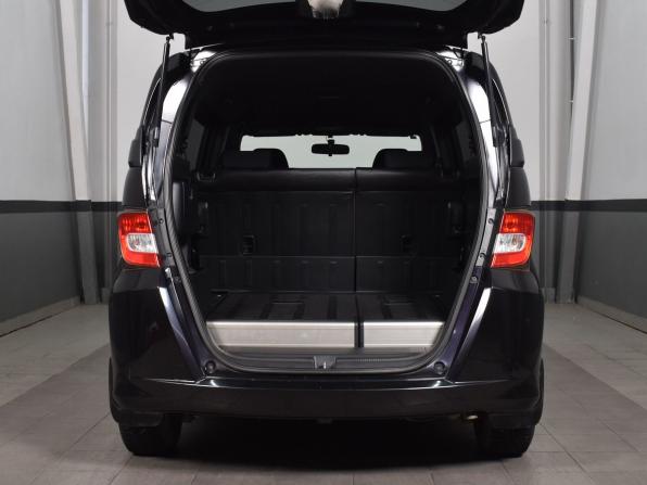 Honda Freed I с пробегом 2010 года, цена 999 995 рублей, 125818 км, компактвэн, Автокод Объявления