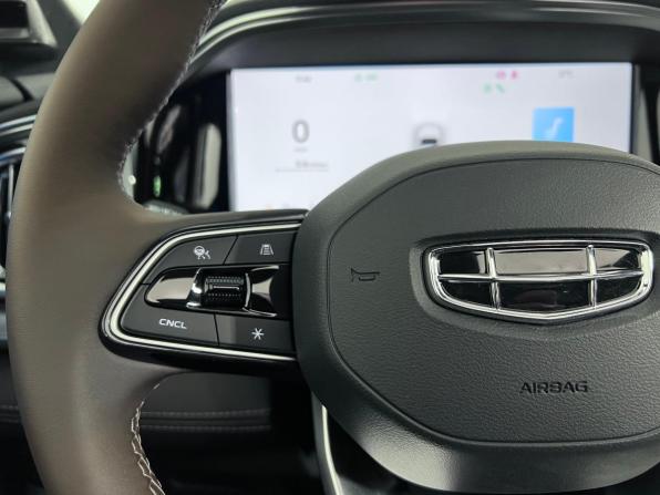 Geely Monjaro I Рестайлинг 2 (China Market) с пробегом 2026 года, цена 4 299 000 рублей, 20 км, внедорожник, Автокод Объявления