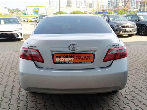 Toyota Camry VI (XV40) Рестайлинг с пробегом 2010 года, цена 1 100 000 рублей, 306343 км, седан, Автокод Объявления