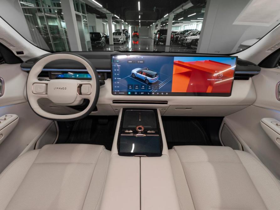 Lynk &amp; Co 900 Москва  - изображение 8