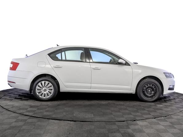 Skoda Octavia III (A7) Рестайлинг с пробегом 2020 года, цена 1 655 000 рублей, 133830 км, лифтбек, Автокод Объявления