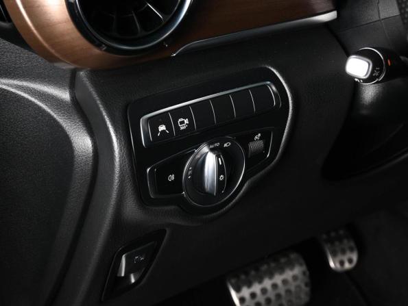 Mercedes-Benz V-Класс III (W447) Рестайлинг с пробегом 2021 года, цена 5 719 040 рублей, 107998 км, минивэн, Автокод Объявления