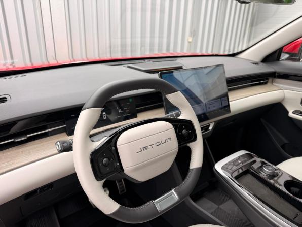 JETOUR DASHING I с пробегом 2024 года, цена 2 990 000 рублей, 3390 км, внедорожник, Автокод Объявления