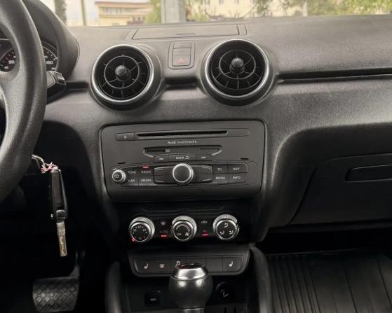 Audi A1 I (8X) с пробегом 2011 года, цена 740 000 рублей, 186301 км, хэтчбек, Автокод Объявления