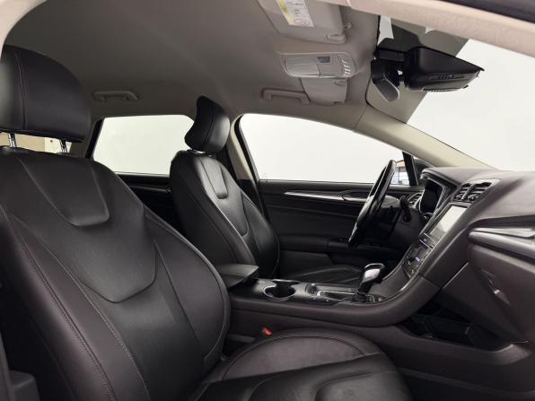 Ford Mondeo V с пробегом 2018 года, цена 1 615 000 рублей, 93849 км, универсал, Автокод Объявления
