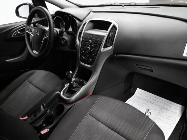 Opel Astra J с пробегом 2011 года, цена 695 000 рублей, 212002 км, хэтчбек, Автокод Объявления