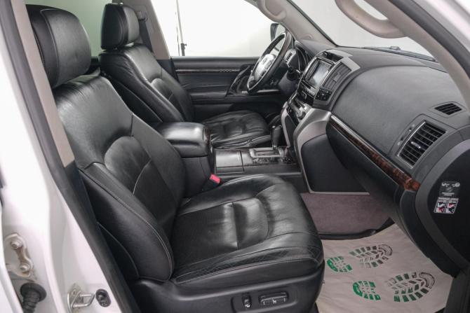 Toyota Land Cruiser 200 Series Рестайлинг 1 с пробегом 2012 года, цена 3 689 000 рублей, 166000 км, внедорожник, Автокод Объявления