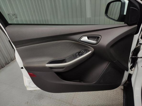Ford Focus III с пробегом 2013 года, цена 750 000 рублей, 179379 км, хэтчбек, Автокод Объявления