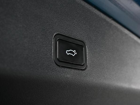Geely Monjaro I с пробегом 2023 года, цена 2 779 000 рублей, 116930 км, внедорожник, Автокод Объявления