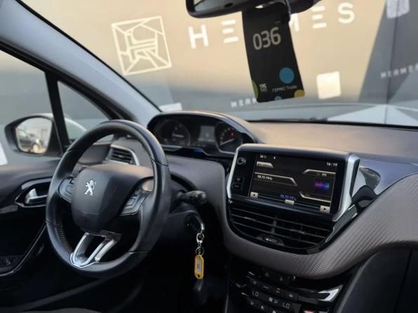 Peugeot 2008 I с пробегом 2014 года, цена 850 000 рублей, 113307 км, внедорожник, Автокод Объявления