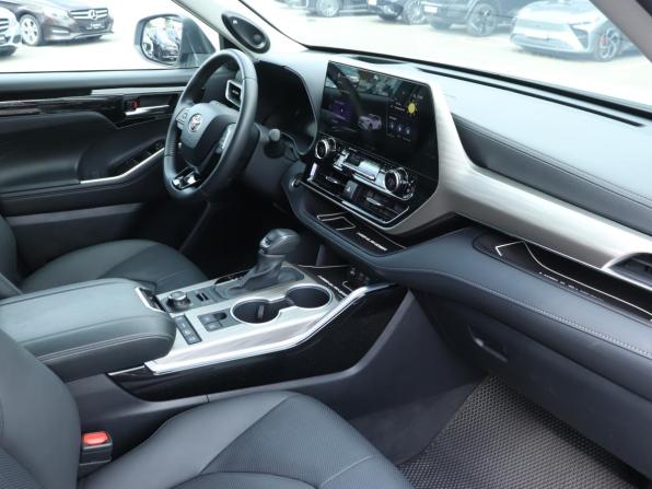 Toyota Highlander IV (XU70) с пробегом 2025 года, цена 4 744 000 рублей, 39331 км, внедорожник, Автокод Объявления
