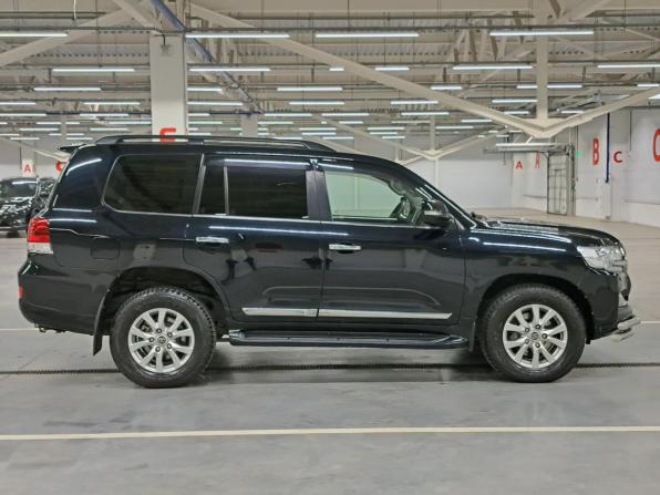 Toyota Land Cruiser 200 Series Рестайлинг 2 с пробегом 2017 года, цена 5 600 000 рублей, 192820 км, внедорожник, Автокод Объявления