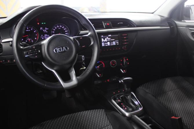 Kia Rio IV с пробегом 2018 года, цена 1 100 000 рублей, 236356 км, седан, Автокод Объявления