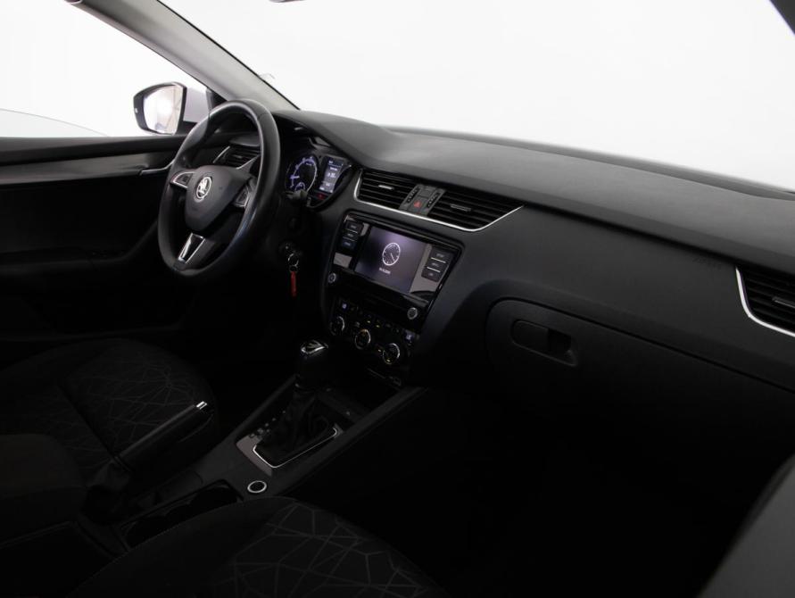 Skoda Octavia III (A7) Рестайлинг Санкт-Петербург  - изображение 12