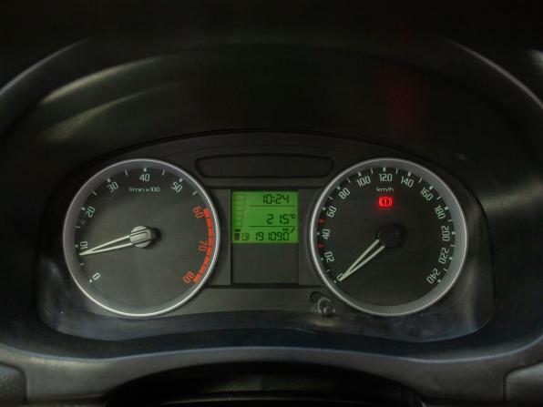 Skoda Fabia II с пробегом 2009 года, цена 535 000 рублей, 191090 км, хэтчбек, Автокод Объявления