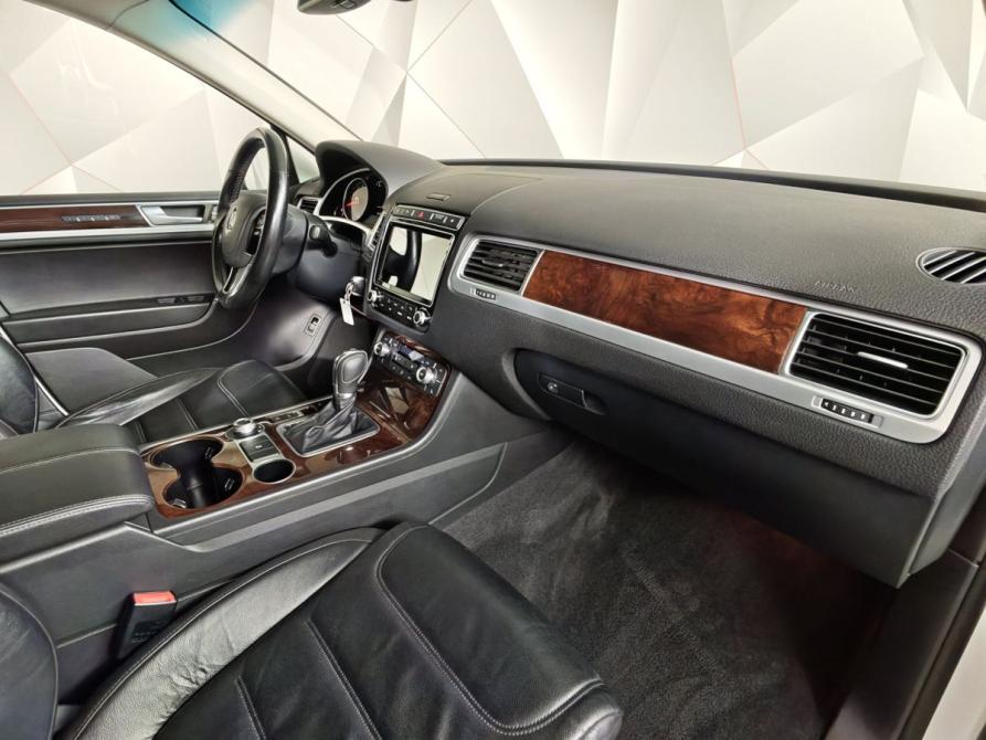 Volkswagen Touareg II Рестайлинг Москва  - изображение 12