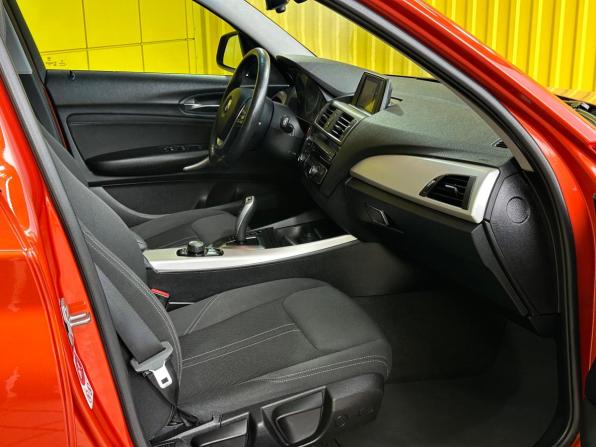 BMW 1 серии II (F20/F21) Рестайлинг 2 с пробегом 2017 года, цена 1 799 000 рублей, 131250 км, хэтчбек, Автокод Объявления