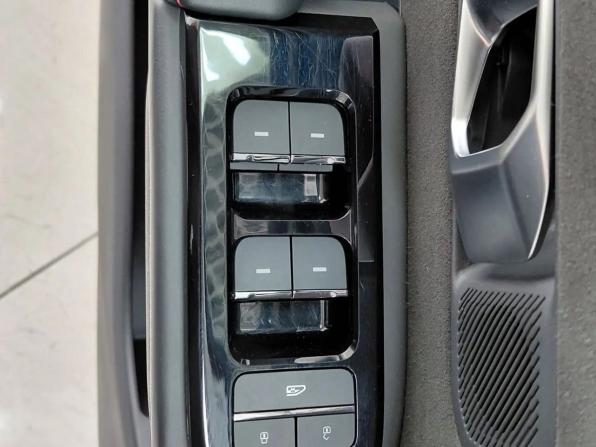 JETOUR DASHING I с пробегом 2024 года, цена 2 395 000 рублей, 2277 км, внедорожник, Автокод Объявления
