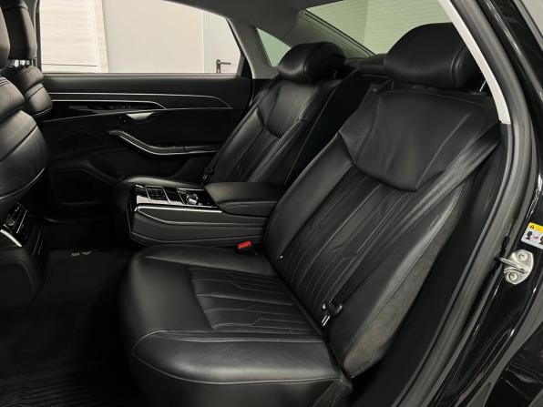 Audi A8 IV (D5) с пробегом 2018 года, цена 4 900 000 рублей, 240952 км, седан, Автокод Объявления