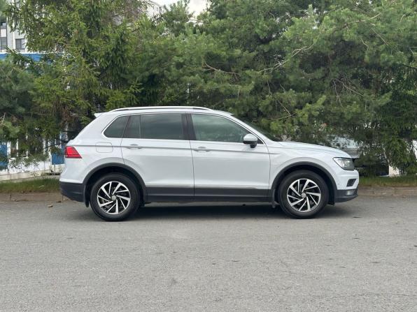 Volkswagen Tiguan II с пробегом 2018 года, цена 1 799 000 рублей, 240393 км, внедорожник, Автокод Объявления