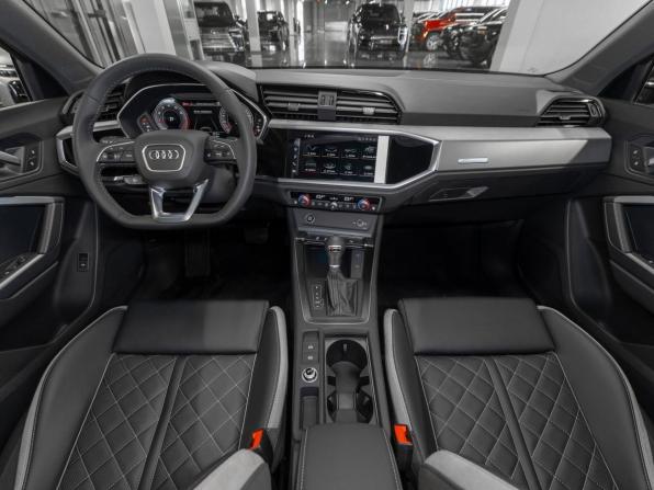 Audi Q3 II (F3) с пробегом 2026 года, цена 3 990 000 рублей, 15 км, внедорожник, Автокод Объявления