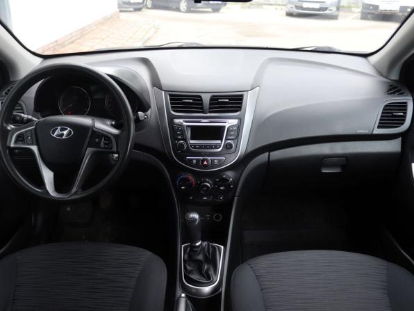 Hyundai Solaris I Рестайлинг с пробегом 2014 года, цена 800 000 рублей, 170000 км, седан, Автокод Объявления