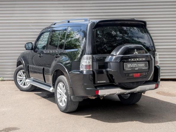 Mitsubishi Pajero IV Рестайлинг 2 с пробегом 2015 года, цена 2 495 000 рублей, 180471 км, внедорожник, Автокод Объявления