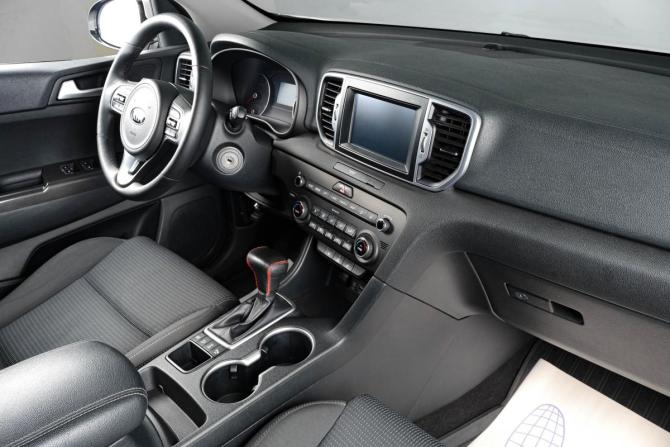 Kia Sportage IV с пробегом 2017 года, цена 1 899 000 рублей, 118087 км, внедорожник, Автокод Объявления