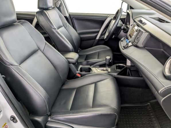 Toyota RAV4 IV (XA40) Рестайлинг с пробегом 2019 года, цена 2 990 000 рублей, 95918 км, внедорожник, Автокод Объявления