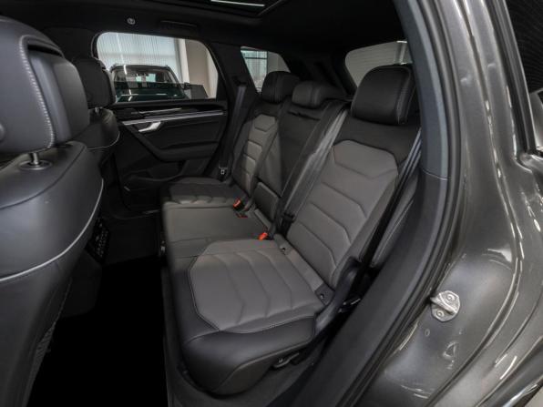 Volkswagen Touareg III Рестайлинг с пробегом 2026 года, цена 13 400 000 рублей, 57 км, внедорожник, Автокод Объявления