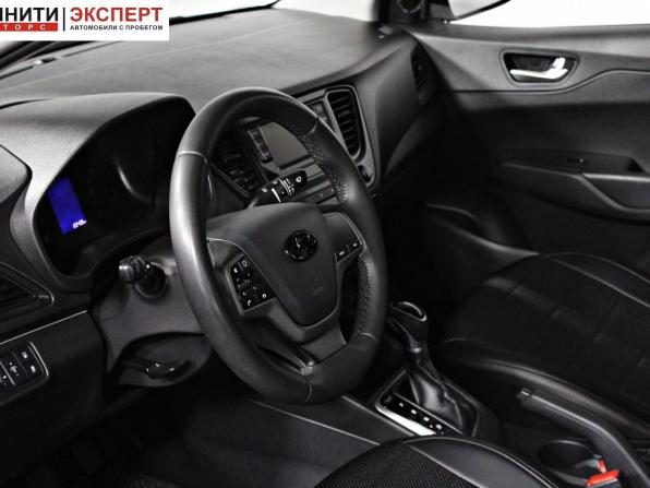 Hyundai Solaris II с пробегом 2020 года, цена 1 537 000 рублей, 122421 км, седан, Автокод Объявления