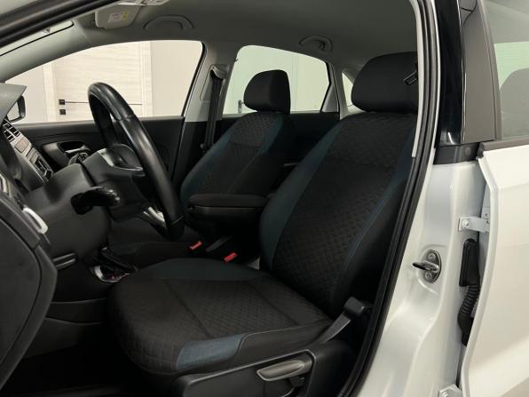 Volkswagen Polo V Рестайлинг с пробегом 2020 года, цена 1 450 000 рублей, 100220 км, седан, Автокод Объявления