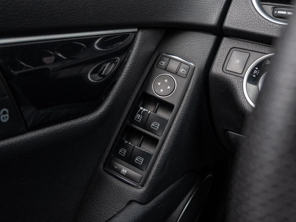 Mercedes-Benz C-Класс III (W204) Рестайлинг с пробегом 2012 года, цена 1 445 000 рублей, 256218 км, седан, Автокод Объявления