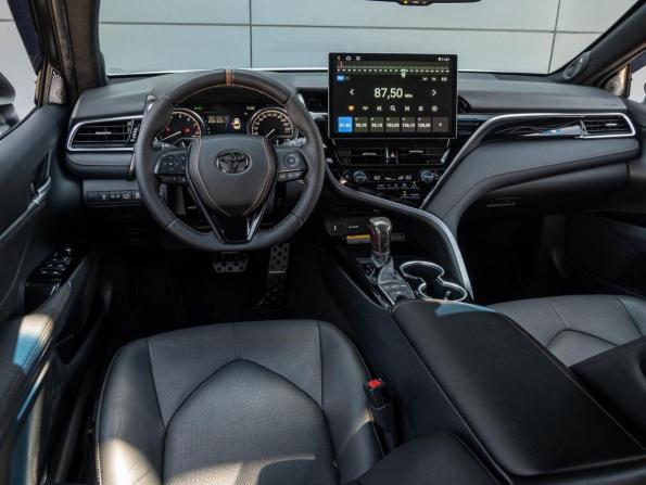 Toyota Camry VIII (XV70) с пробегом 2020 года, цена 2 835 000 рублей, 122101 км, седан, Автокод Объявления