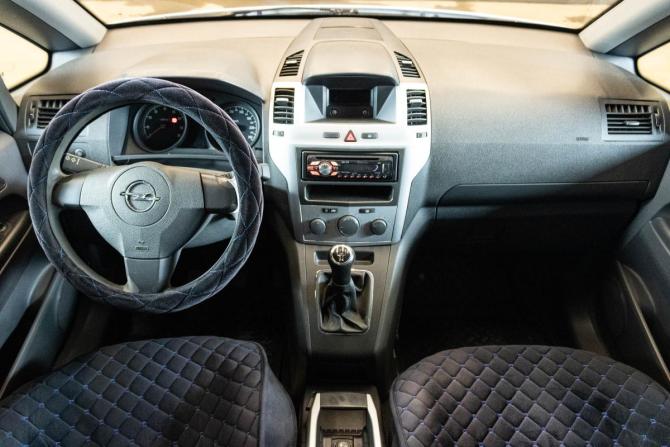 Opel Zafira B Рестайлинг с пробегом 2011 года, цена 689 000 рублей, 180782 км, минивэн, Автокод Объявления