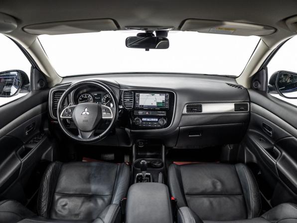 Mitsubishi Outlander III с пробегом 2013 года, цена 1 599 000 рублей, 128768 км, внедорожник, Автокод Объявления