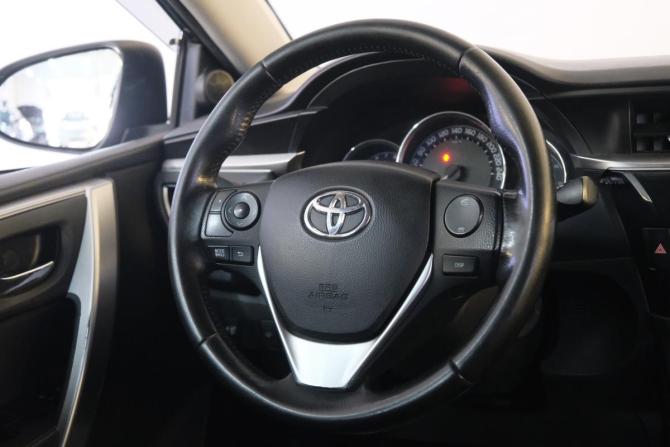 Toyota Corolla XI (E160 E170 E180) с пробегом 2014 года, цена 1 399 000 рублей, 155000 км, седан, Автокод Объявления