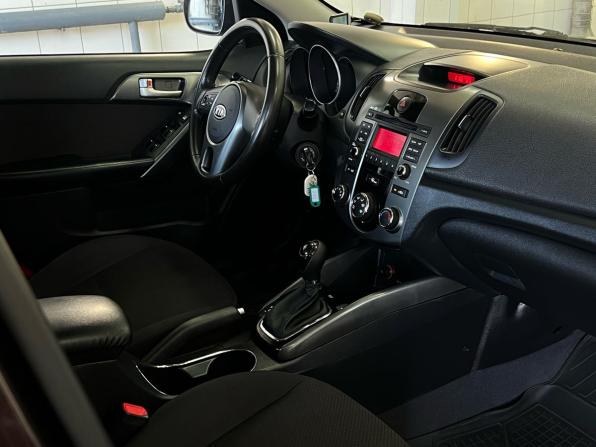 Kia Cerato II с пробегом 2011 года, цена 899 000 рублей, 160303 км, седан, Автокод Объявления