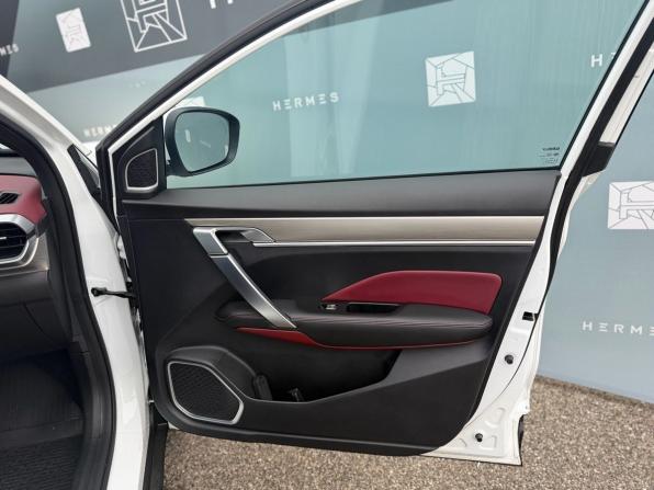 Geely Coolray I с пробегом 2023 года, цена 1 790 000 рублей, 13776 км, внедорожник, Автокод Объявления