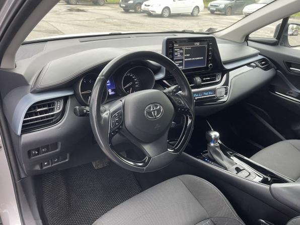 Toyota C-HR I с пробегом 2019 года, цена 2 239 000 рублей, 105216 км, внедорожник, Автокод Объявления