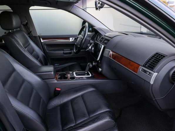Volkswagen Touareg I Рестайлинг с пробегом 2008 года, цена 979 000 рублей, 210000 км, внедорожник, Автокод Объявления