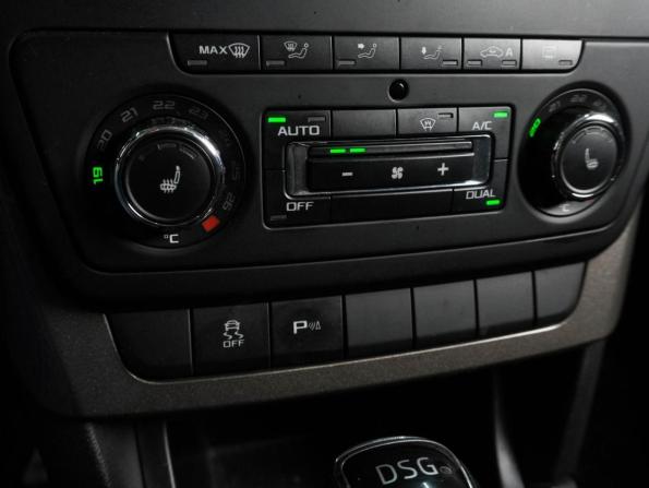 Skoda Yeti I Рестайлинг с пробегом 2014 года, цена 1 179 000 рублей, 152781 км, внедорожник, Автокод Объявления
