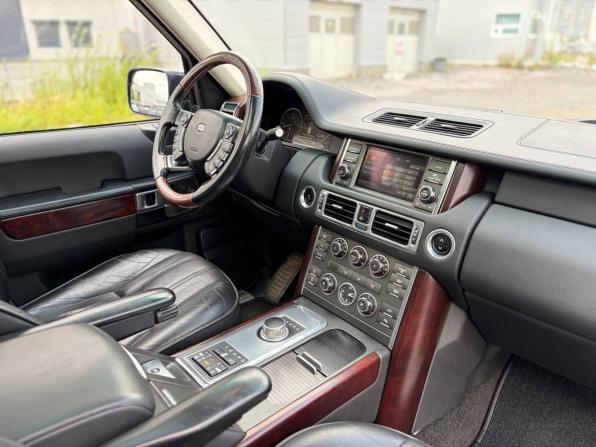 Land Rover Range Rover III Рестайлинг 2 с пробегом 2011 года, цена 1 750 000 рублей, 259996 км, внедорожник, Автокод Объявления