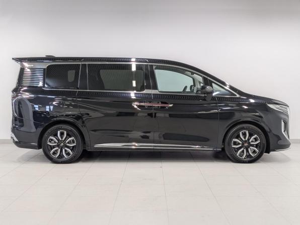 Hongqi HQ9 с пробегом 2022 года, цена 4 020 000 рублей, 80040 км, минивэн, Автокод Объявления