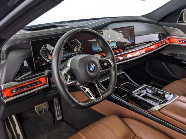 BMW 7 серии VII (G70) с пробегом 2023 года, цена 12 250 000 рублей, 53310 км, седан, Автокод Объявления