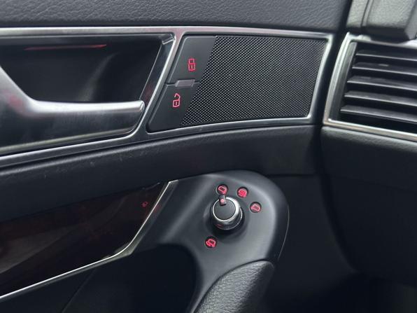 Audi A6 allroad II (C6) Рестайлинг с пробегом 2009 года, цена 2 590 000 рублей, 84206 км, универсал, Автокод Объявления