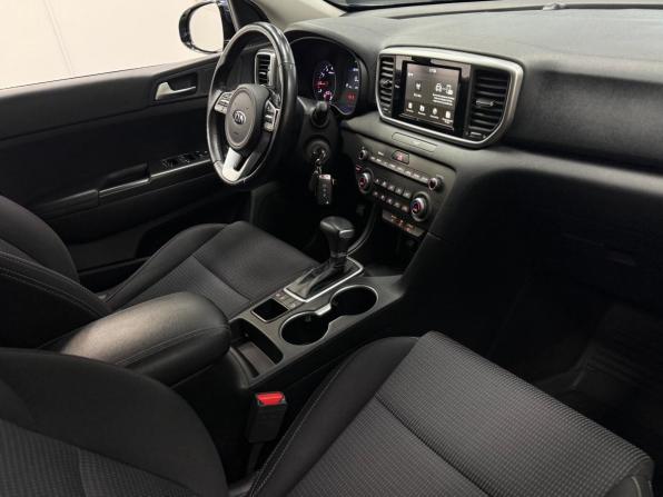 Kia Sportage IV Рестайлинг с пробегом 2019 года, цена 1 979 000 рублей, 126800 км, внедорожник, Автокод Объявления