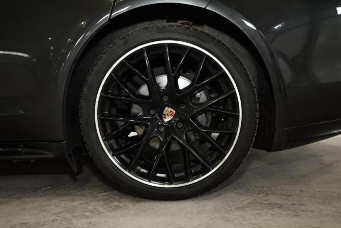 Porsche Panamera II с пробегом 2018 года, цена 8 799 000 рублей, 59018 км, лифтбек, Автокод Объявления