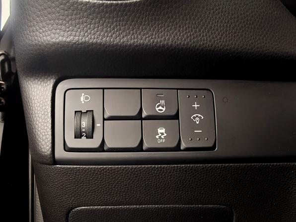 Kia Soul II Рестайлинг с пробегом 2018 года, цена 1 588 000 рублей, 81643 км, хэтчбек, Автокод Объявления