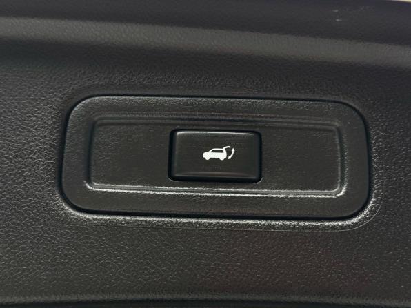Infiniti FX II (S51) Рестайлинг с пробегом 2012 года, цена 2 499 000 рублей, 110637 км, внедорожник, Автокод Объявления
